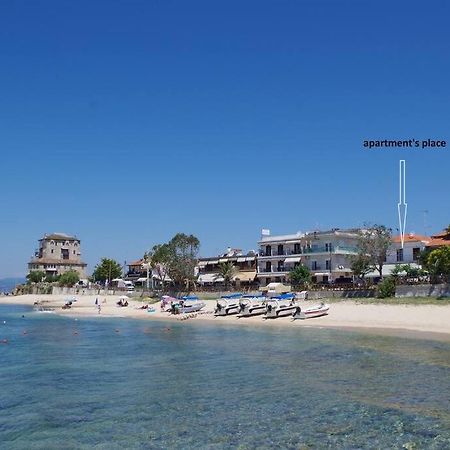Seafront Centre Ouranoupoli Apartment Екстериор снимка