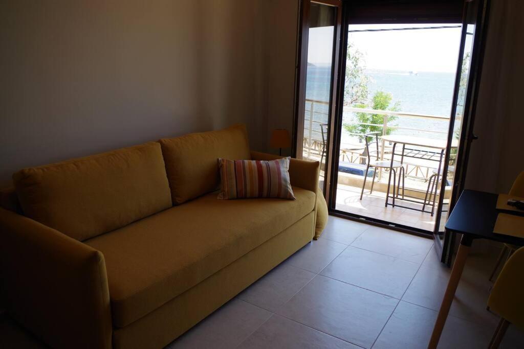 Seafront Centre Ouranoupoli Apartment Екстериор снимка