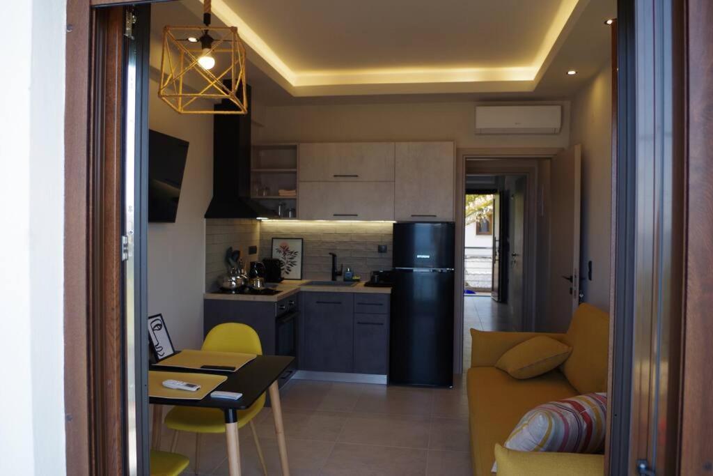Seafront Centre Ouranoupoli Apartment Екстериор снимка